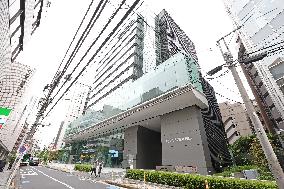 SUBARU exterior, logo and signboard